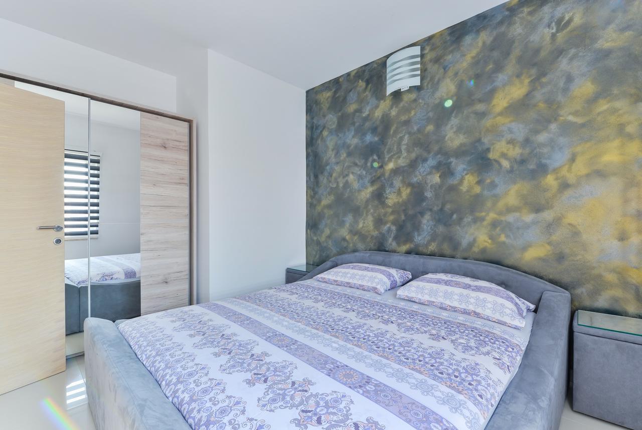 Apartments Mavracic Vir Ngoại thất bức ảnh