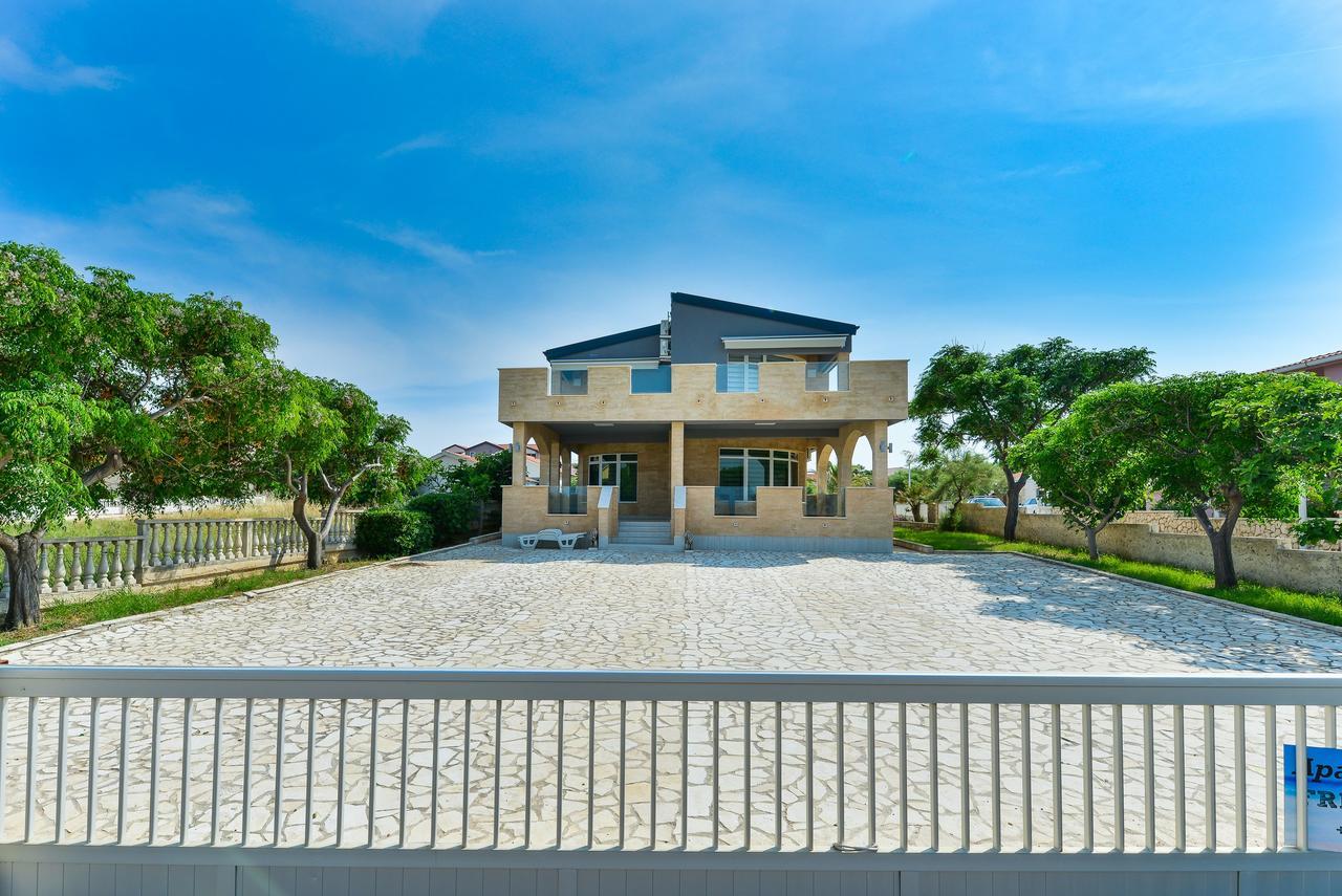 Apartments Mavracic Vir Ngoại thất bức ảnh