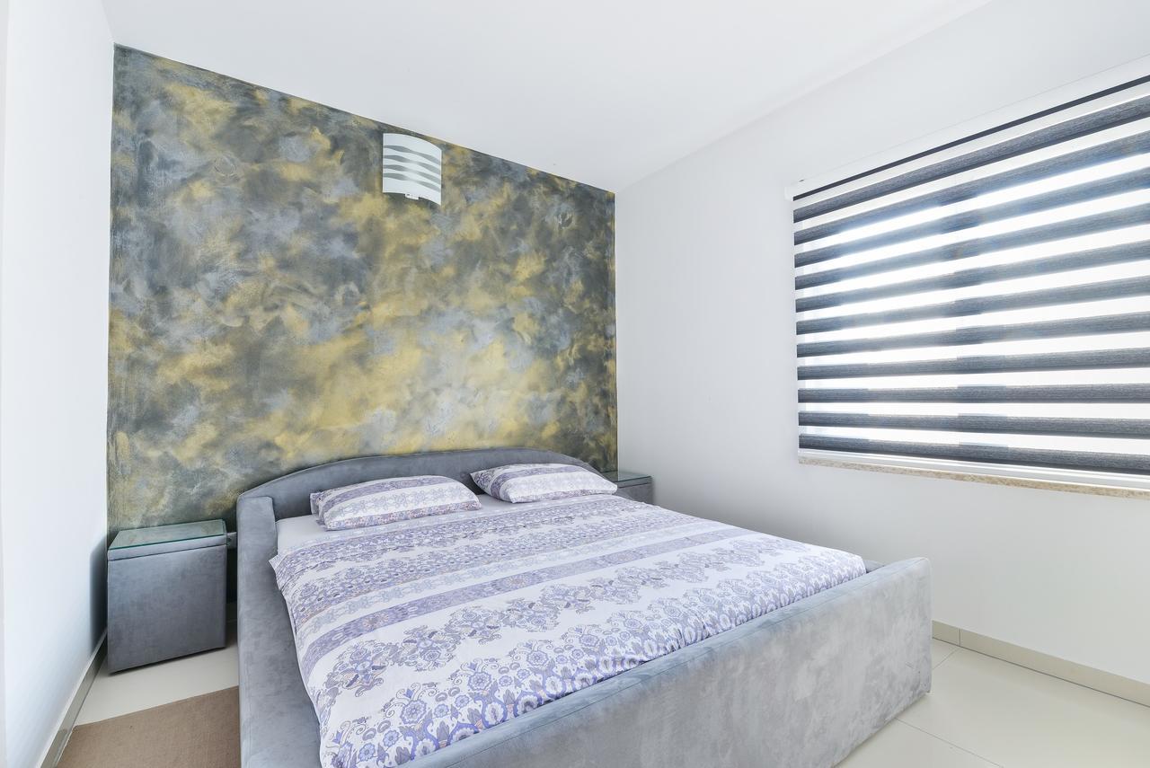 Apartments Mavracic Vir Ngoại thất bức ảnh